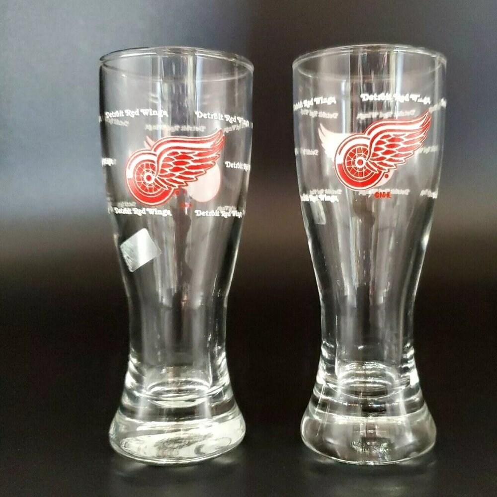Detroit Red Wings NHL Mini 2.5oz Pilsner Shot Glasses Set of 2 New